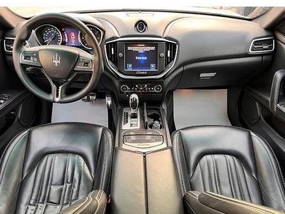 Usata Maserati Ghibli 275 CV (202 kW) 2015 Bianco Berlina