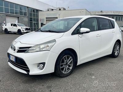 Usata Toyota Verso Active 111 CV (81 kW) 2016 Other Monovolume