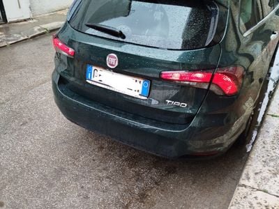 Usata Fiat Tipo 120 CV (88 kW) 2020 Verde Station wagon