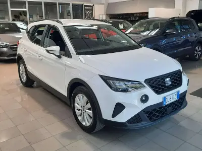 Usata Seat Arona Style 95 CV (69 kW) 2022 Bianco SUV