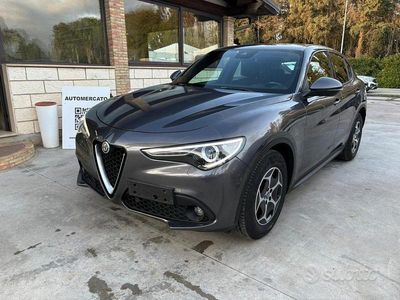 Usata Alfa Romeo Stelvio 160 CV (117 kW) 2022 Grigio SUV