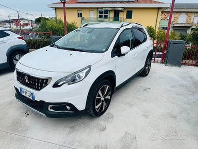 Usata Peugeot 2008 S 101 CV (74 kW) 2019 Bianco SUV