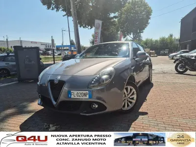Usata Alfa Romeo Giulietta Business 120 CV (88 kW) 2017 Grigio Utilitaria