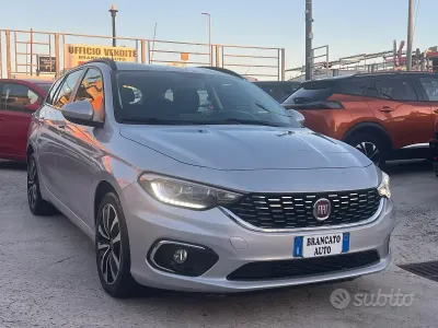 Usata Fiat Tipo Lounge 120 CV (88 kW) 2020 Argento Station wagon