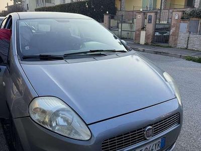 Usata Fiat Grande Punto 77 CV (56 kW) 2009 Blu/azzurro Utilitaria