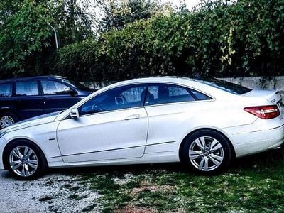 Usata Mercedes E220 Avantgarde 170 CV (125 kW) 2010 Bianco Coupé