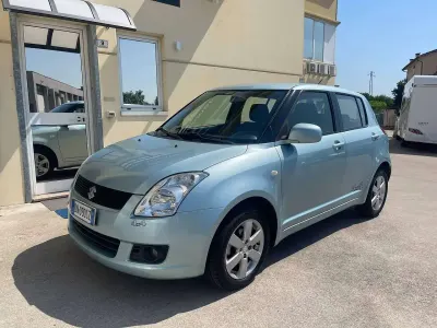 Usata Suzuki Swift GL 91 CV (66 kW) 2008 Blu/azzurro Utilitaria