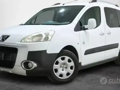 Usata Peugeot Partner 2011 Bianco Monovolume