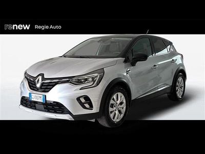 Usata Renault Captur Intens 145 CV (106 kW) 2022 Grigio chiaro SUV