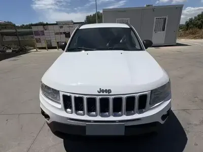 Usata Jeep Compass 163 CV (119 kW) 2011 Bianco SUV