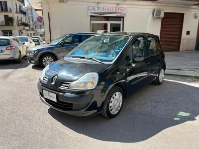 Usata Renault Modus 75 CV (55 kW) 2010 Nero Monovolume