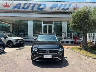 Usata VW T-Roc Style 116 CV (85 kW) 2024 Nero SUV
