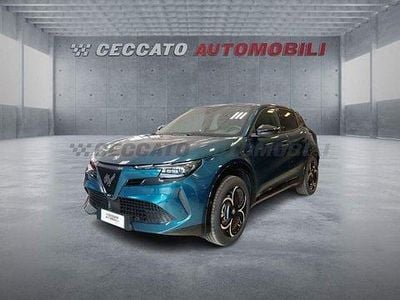 Usata Alfa Romeo Junior 145 CV (106 kW) 2024 Blu SUV
