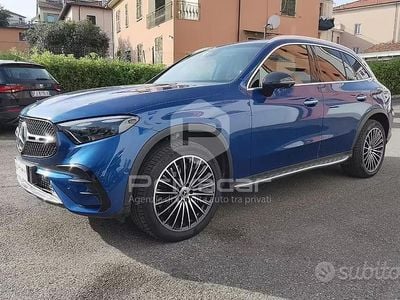 Usata Mercedes GLC300e AMG line 197 CV (144 kW) 2023 Blu Station wagon
