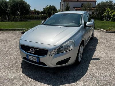Usata Volvo V60 116 CV (85 kW) 2013 Grigio Station wagon
