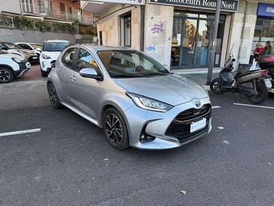Usata Toyota Yaris Hybrid Trend 92 CV (67 kW) 2022 Grigio Berlina
