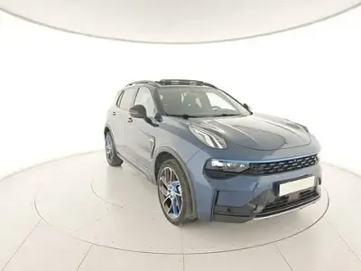 Begagnad Lynk & Co 01 261 HK (191 kW) 2023 Blå SUV