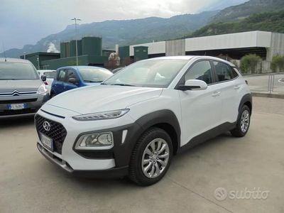Käytetty Hyundai Kona Comfort 120 HP (88 kW) 2018 Valkoinen Katumaasturi