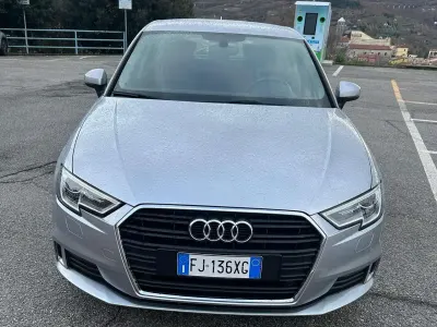 Usata Audi A3 Sport 116 CV (85 kW) 2017 Argento Berlina