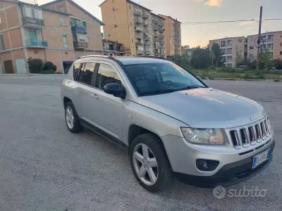Usata Jeep Compass 163 CV (119 kW) 2013 Grigio SUV