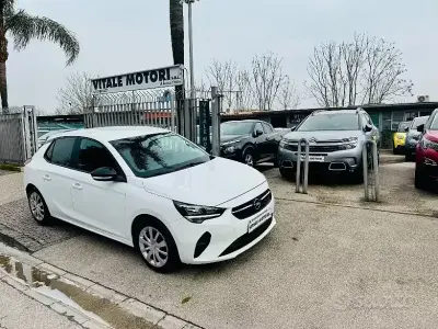 Usata Opel Corsa Elegance 102 CV (75 kW) 2022 Bianco Utilitaria