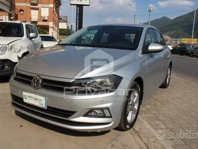 Usata VW Polo Comfortline 90 CV (66 kW) 2018 Grigio Utilitaria