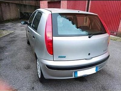 Usata Fiat Punto 86 CV (63 kW) 2002 Utilitaria