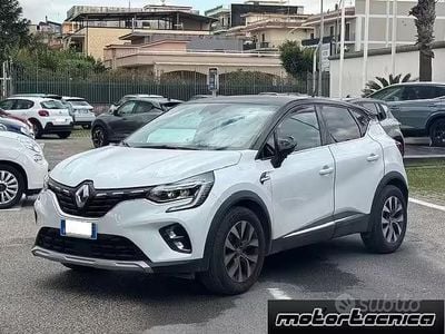 Usata Renault Captur Intens 95 CV (69 kW) 2021 Bianco SUV