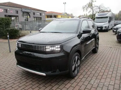 Nuova Fiat Grande Panda La Prima 101 CV (74 kW) 2026 Nero Utilitaria