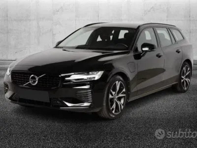 Usata Volvo V60 R-Design 303 CV (222 kW) 2021 Nero Station wagon