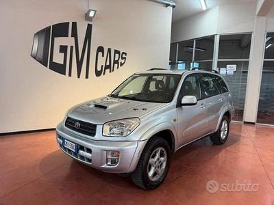 Usata Toyota RAV4 115 CV (84 kW) 2003 Grigio SUV