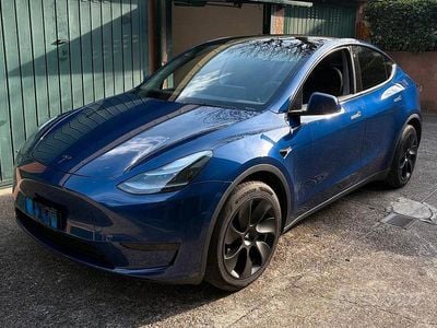 Usata Tesla Model Y RWD 219 kW (299 CV) 2023 SUV