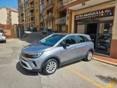 Usata Opel Crossland 110 CV (80 kW) 2021 Grigio SUV