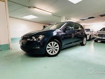 Usata VW Golf VII Highline 105 CV (77 kW) 2015 Blu Berlina