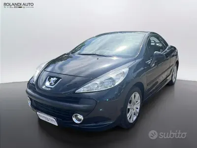 Usata Peugeot 207 CC 120 CV (88 kW) 2008 Nero Cabrio