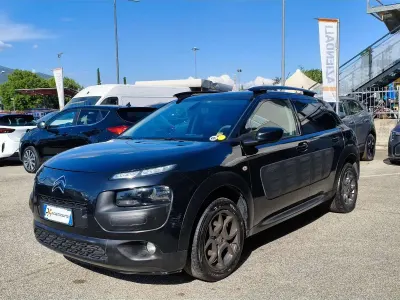 Usata Citroën C4 Shine 99 CV (72 kW) 2016 Nero SUV
