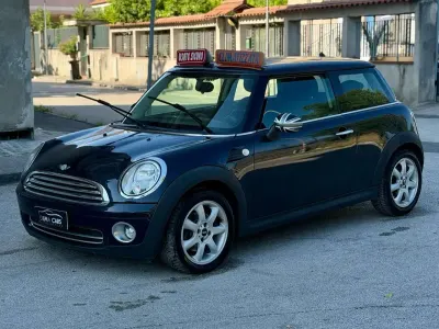Usata Mini Cooper 120 CV (88 kW) 2007 Nero Utilitaria