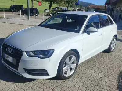 Gebraucht Audi A3 110 PS (80 kW) 2015 Weiß Limousine