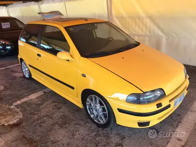 Usata Fiat Punto 131 CV (96 kW) 1996 Giallo