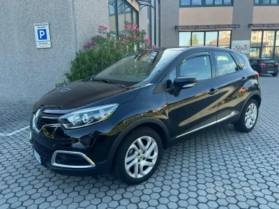 Usata Renault Captur 120 CV (88 kW) 2016 Nero SUV