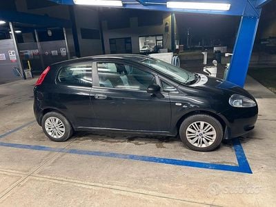 Usata Fiat Grande Punto Dynamic 65 CV (47 kW) 2006 Nero Utilitaria