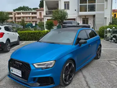 Usata Audi RS3 S-Line 400 CV (294 kW) 2020 Blu Berlina