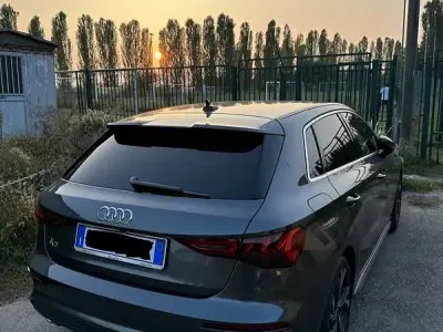 Usata Audi A3 S-Line 116 CV (85 kW) 2023 Grigio Berlina