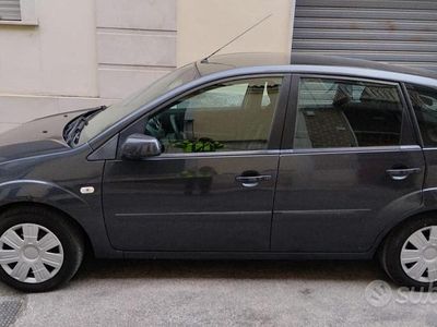 Second-hand Ford Fiesta 2007 Albastru Hatchback
