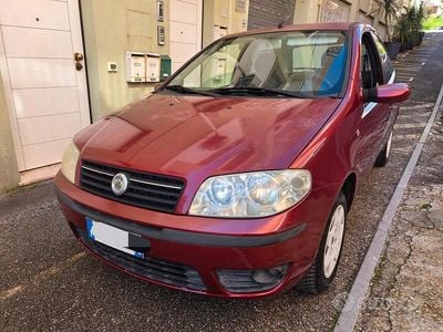 Usata Fiat Punto 2004 Utilitaria