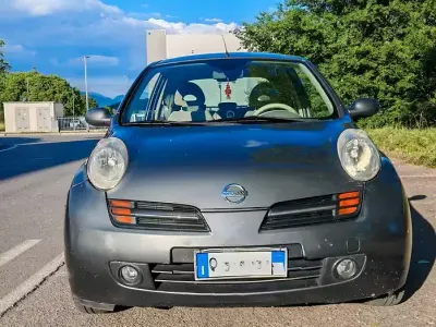 Usata Nissan Micra 65 CV (47 kW) 2005 Grigio Berlina