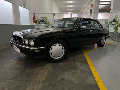 Jaguar XJ6