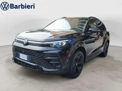 Usata VW Tiguan R-line 193 CV (141 kW) 2024 Nero SUV