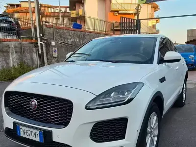 Usata Jaguar E-Pace R-Dynamic 150 CV (110 kW) 2018 Bianco SUV