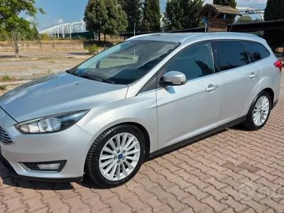 Usata Ford Focus Titanium 120 CV (88 kW) 2015 Grigio Station wagon